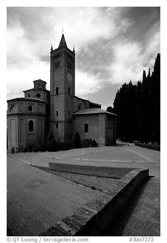 Abbazia di Monte Oliveto Maggiore, Le Crete region. Tuscany, Italy (black and white)