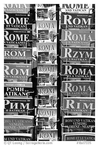 Tourist guides about Rome in all languages. Rome, Lazio, Italy