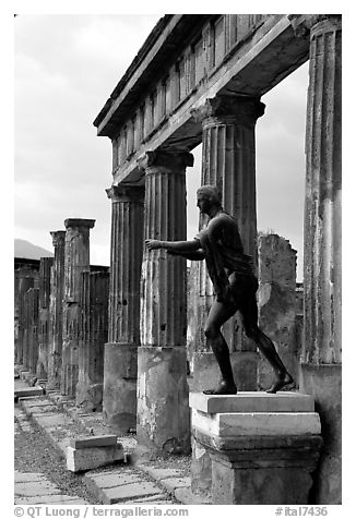 Tempio di Apollo (Temple of Apollon). Pompeii, Campania, Italy