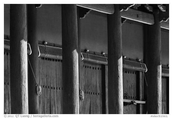 Pilars and bays of main shrine, Jongmyo. Seoul, South Korea (black and white)