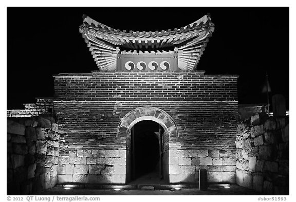 Seonamammun gate by night, Suwon Hwaseong Fortress. South Korea (black and white)