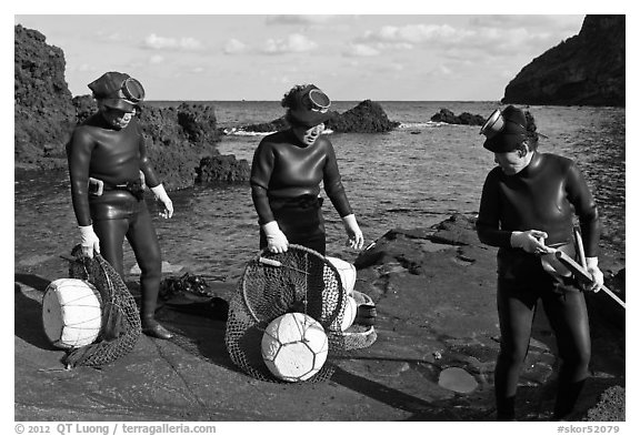 Elderly Haeneyo women in wetsuits. Jeju Island, South Korea