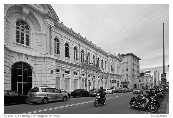 Colonial-style building and street. George Town, Penang, Malaysia (black and white)