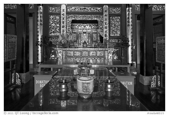 Tong Kheng Seah altar, Hock Tik Cheng Sin Temple. George Town, Penang, Malaysia (black and white)