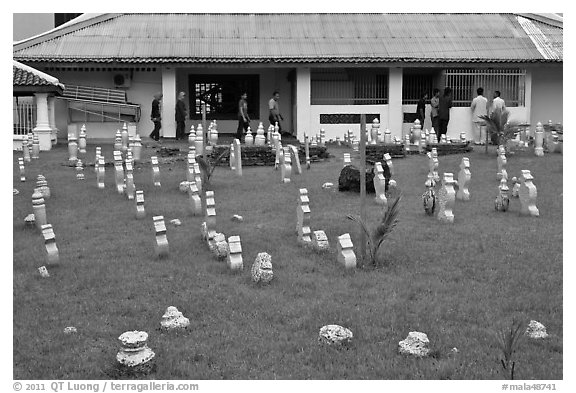 Cemetery and Kampung Kling Mosque. Malacca City, Malaysia