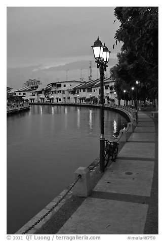 Melaka River river quay at dusk. Malacca City, Malaysia (black and white)