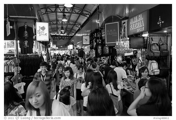 Crowds in Bugis Street Market. Singapore