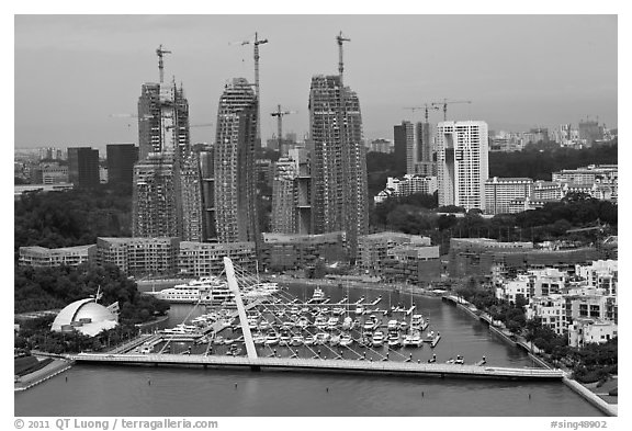 Marina and towers under construction. Singapore (black and white)