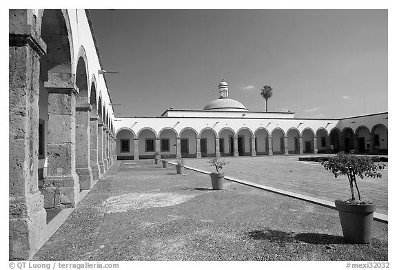 Main courtyard inside Hospicios de Cabanas. Guadalajara, Jalisco, Mexico