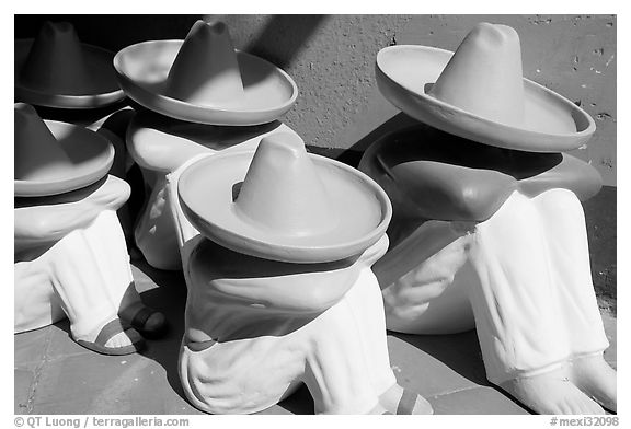 Ceramic statues of men with sombrero hats, Tlaquepaque. Jalisco, Mexico