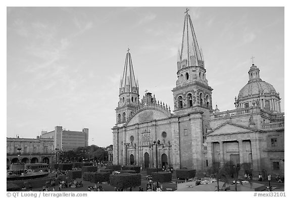 Cathedral and Plaza de los Laureles. Guadalajara, Jalisco, Mexico (black and white)