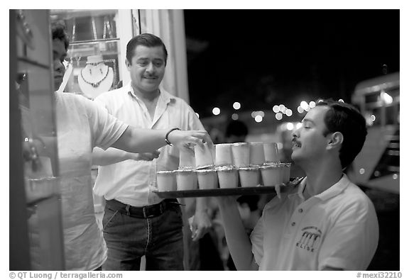 Yoghurt vendor at night, Puerto Vallarta, Jalisco. Jalisco, Mexico