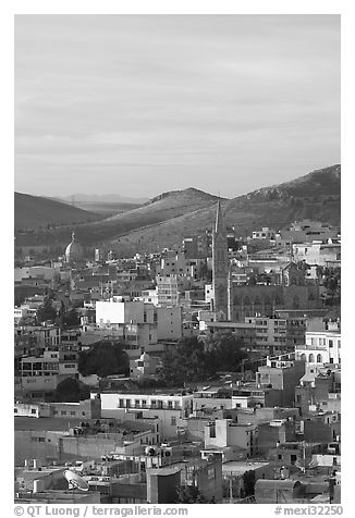 View of downtown with Temple of Fatina, morning. Zacatecas, Mexico (black and white)