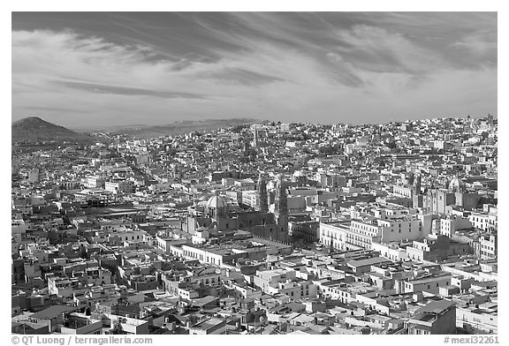 Panoramic view of the town from Paseo La Buffa, morning. Zacatecas, Mexico (black and white)