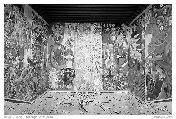 Mural of the region's history by Antonio Rodriguez in the Palacio de Gobernio. Zacatecas, Mexico (black and white)