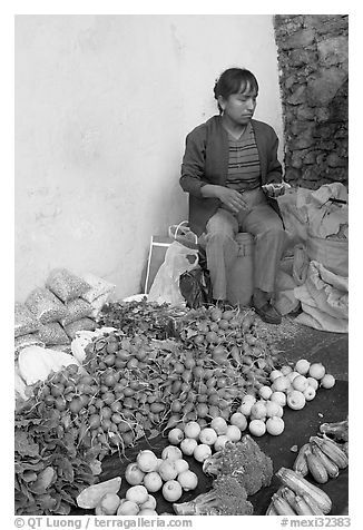 Vegetable street vendor. Guanajuato, Mexico