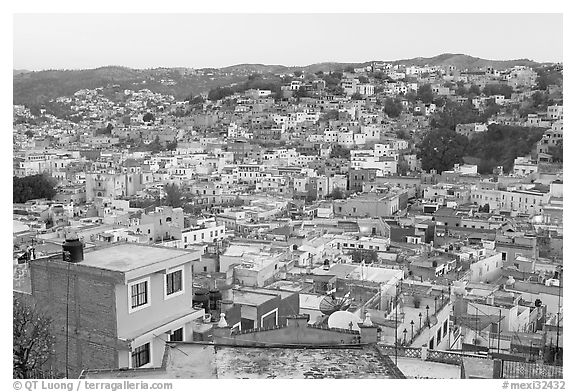 Panoramic view of the town at dawn. Guanajuato, Mexico