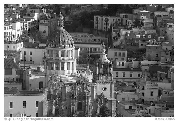 Church of la Compania de Jesus, early morning. Guanajuato, Mexico