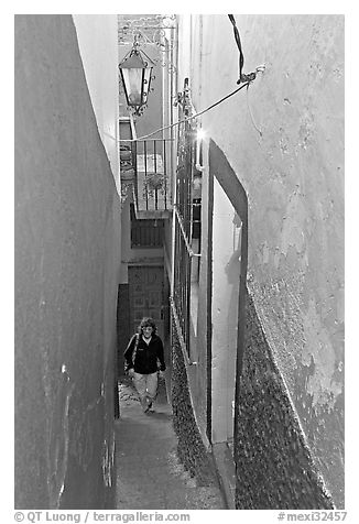 Looking down Callejon del Beso, the narrowest of the alleyways. Guanajuato, Mexico (black and white)