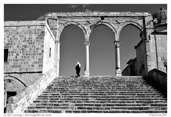 Arches on the entrance of the Dome of the Rock. Jerusalem, Israel