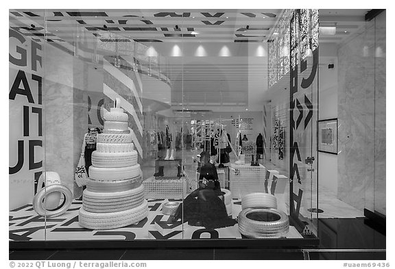 Window display, Mail of the Emirates. United Arab Emirates (black and white)