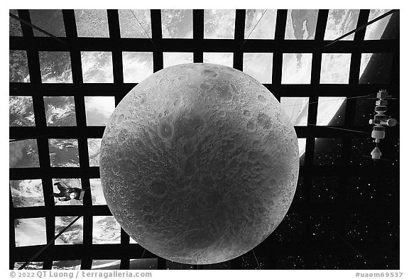 Looking up ceiling during show, USA Pavilion. Expo 2020, Dubai, United Arab Emirates (black and white)