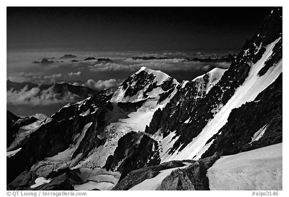 Bionnassay ridge from the Jaccoux-Domenech route, Italy.