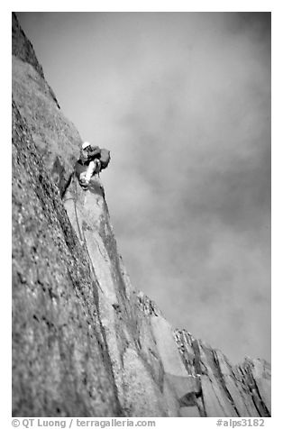 Paul leading on Bonatti Pilar on Le Dru, Mont-Blanc Range, Alps, France.