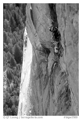 Valerio Folco leads the long and complex crux pitch, taking more than half a day. El Capitan, Yosemite, California
