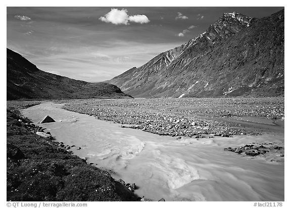 Valley II below the Telaquana Mountains. Lake Clark National Park, Alaska, USA.