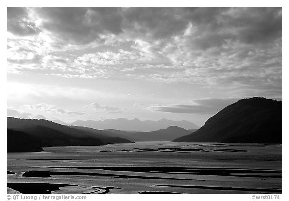 Wide valley with Copper river in the foregroud, Chitina river in the far. Wrangell-St Elias National Park, Alaska, USA.