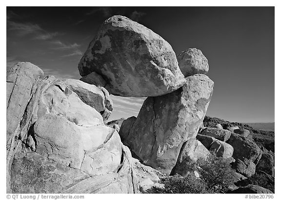 Balanced rock in Grapevine mountains. Big Bend National Park, Texas, USA.