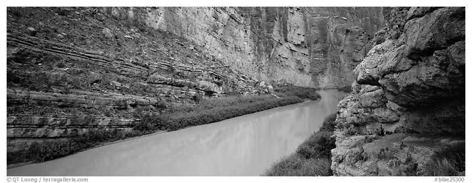 Rio Grande River flowing through Santa Elena Canyon. Big Bend National Park (black and white)