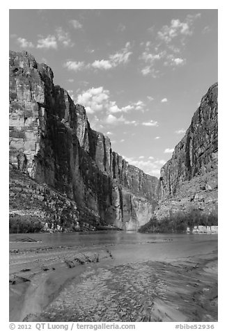 Santa Elena Canyon, sunrise. Big Bend National Park, Texas, USA.