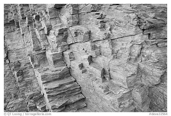 Polyedral rock patterns, Mosaic canyon. Death Valley National Park (black and white)