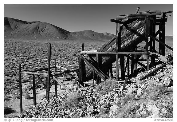 Cashier's mine in the Panamint Mountains, morning. Death Valley National Park, California, USA.