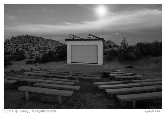 Amphitheater, Jumbo Rocks Campground. Joshua Tree National Park (black and white)