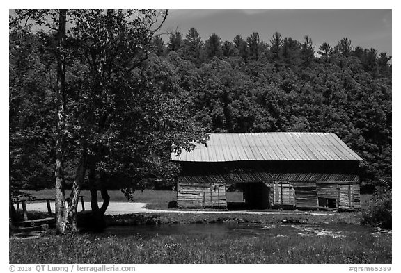 Caldwell Barn and river, Big Cataloochee, North Carolina. Great Smoky Mountains National Park (black and white)