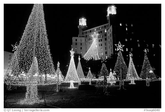 Christmas illuminations in front of the Arlington Hotel. Hot Springs, Arkansas, USA (black and white)