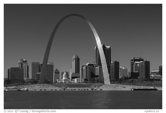 Arch and skyline across Mississippi River. Gateway Arch National Park (black and white)