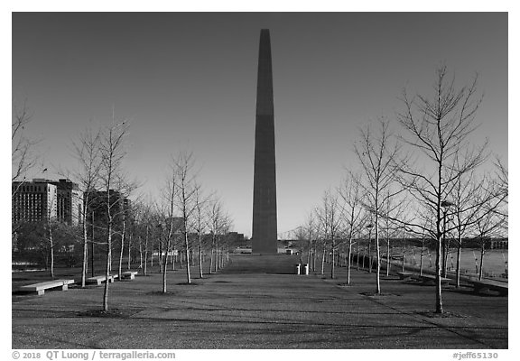 Sideway view of Arch, downtown buildings and Mississippi River in winter. Gateway Arch National Park (black and white)