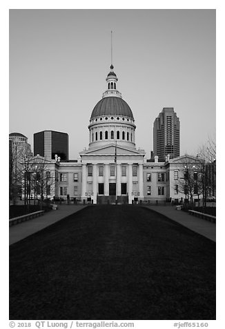 Old Courthouse from Arch's grounds at dawn. Gateway Arch National Park (black and white)