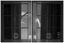 Arch, Old Courthouse window reflexion, Old Courthouse. Gateway Arch National Park ( black and white)