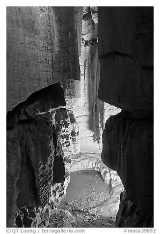 Shaft and pool inside cave. Mammoth Cave National Park, Kentucky, USA.