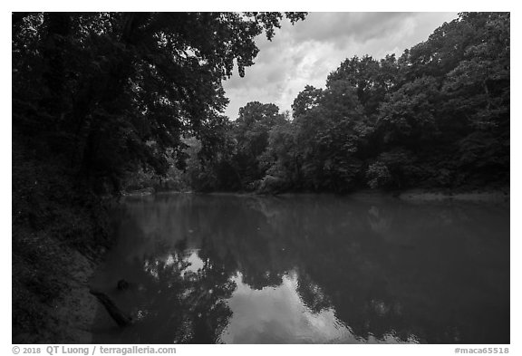 Green River at Dennison Ferry. Mammoth Cave National Park (black and white)