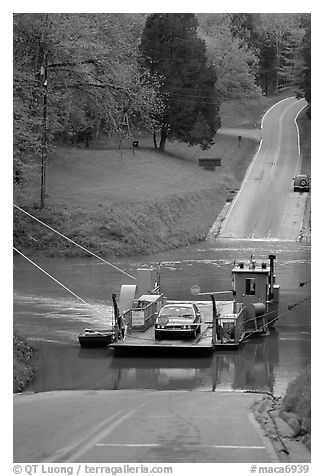 Green River ferry crossing. Mammoth Cave National Park (black and white)