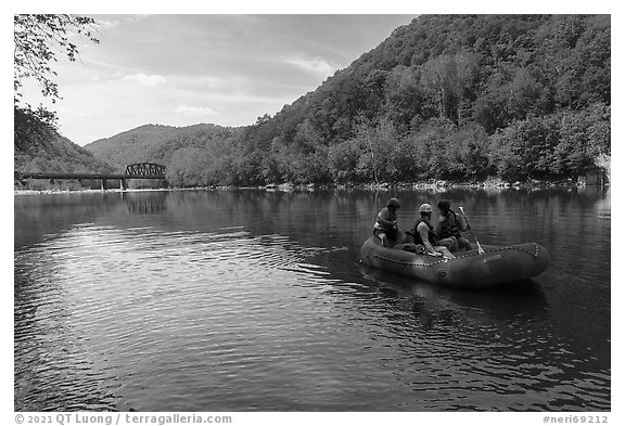 Rafters and historic Thurmond River Bridge. New River Gorge National Park and Preserve, West Virginia, USA.