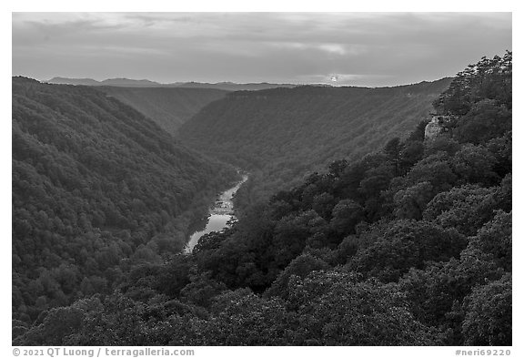 Sunset from Beauty Mountain. New River Gorge National Park and Preserve (black and white)
