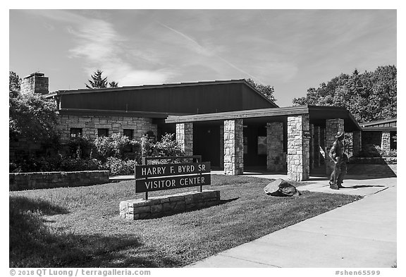 Big Meadows Visitor Center. Shenandoah National Park (black and white)