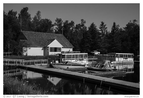 Kabetogama visitor center. Voyageurs National Park (black and white)